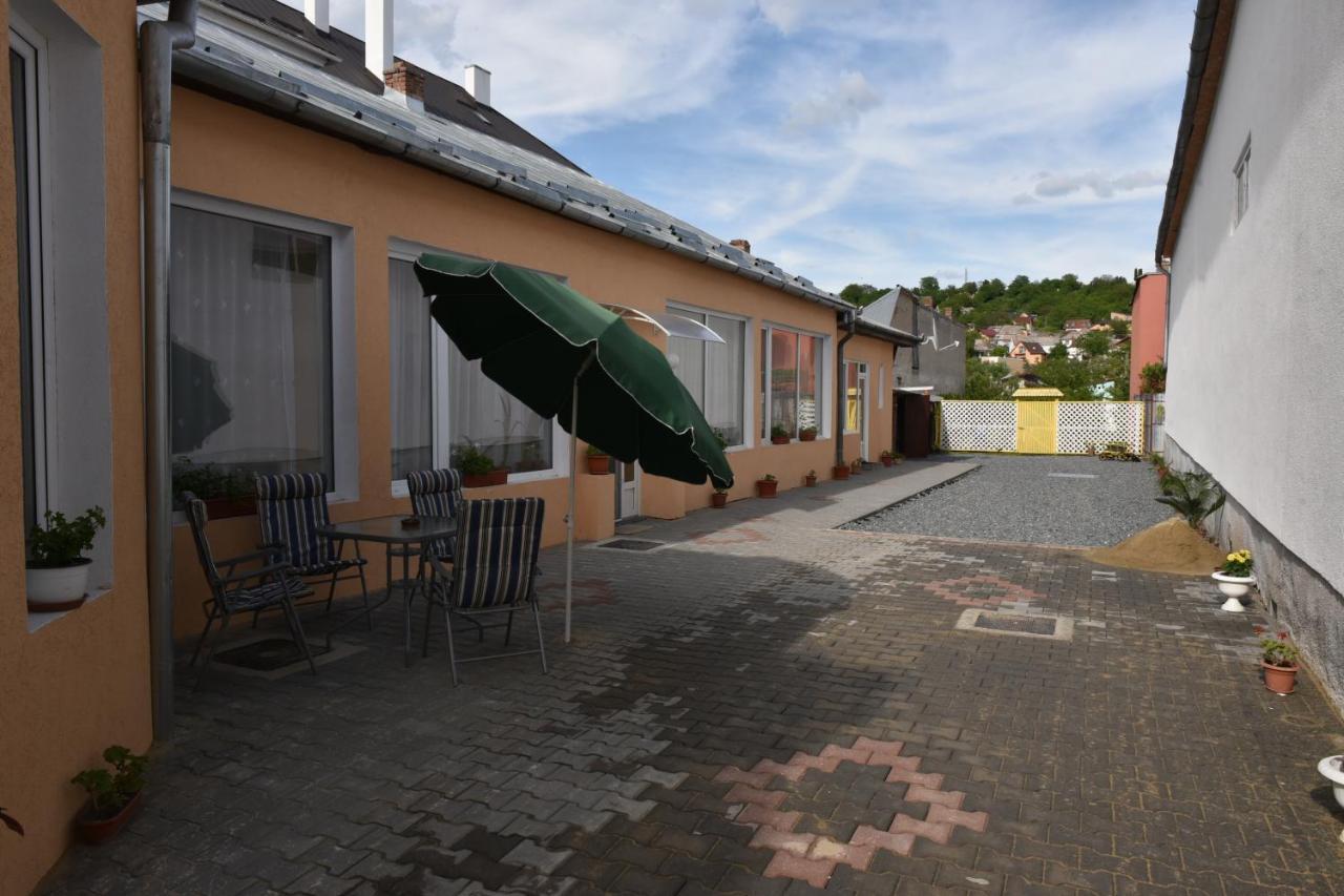 Violet House Leilighet Turda Eksteriør bilde